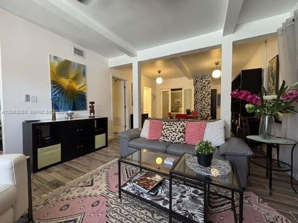 180 NE 82nd Ter , Unit L, Miami, FL 33138