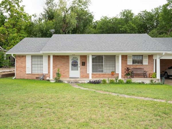 1016 E Franklin Street, Hillsboro, TX 76645