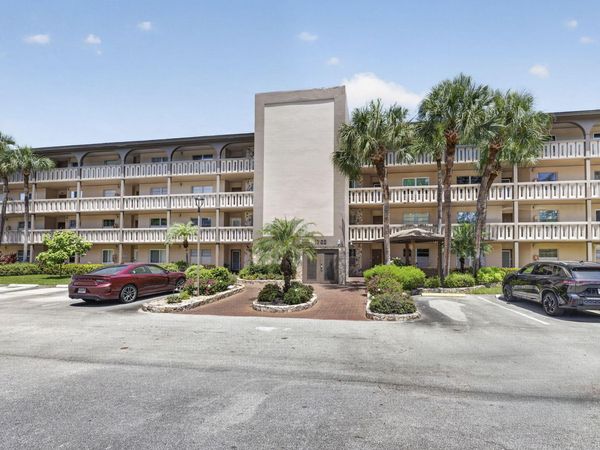 1703 Andros Isle, Unit M3, Coconut Creek, FL 33066