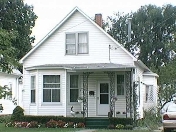 2805 S Marshall Avenue , Mattoon, IL 61938