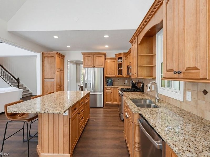 8390 Bainbrook Drive, Chagrin Falls, OH 44023 Photo 14