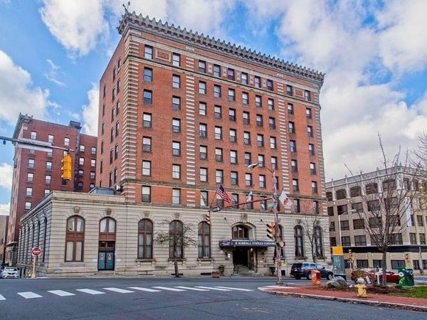 140 Chestnut St, Unit 319, Springfield, MA 01103