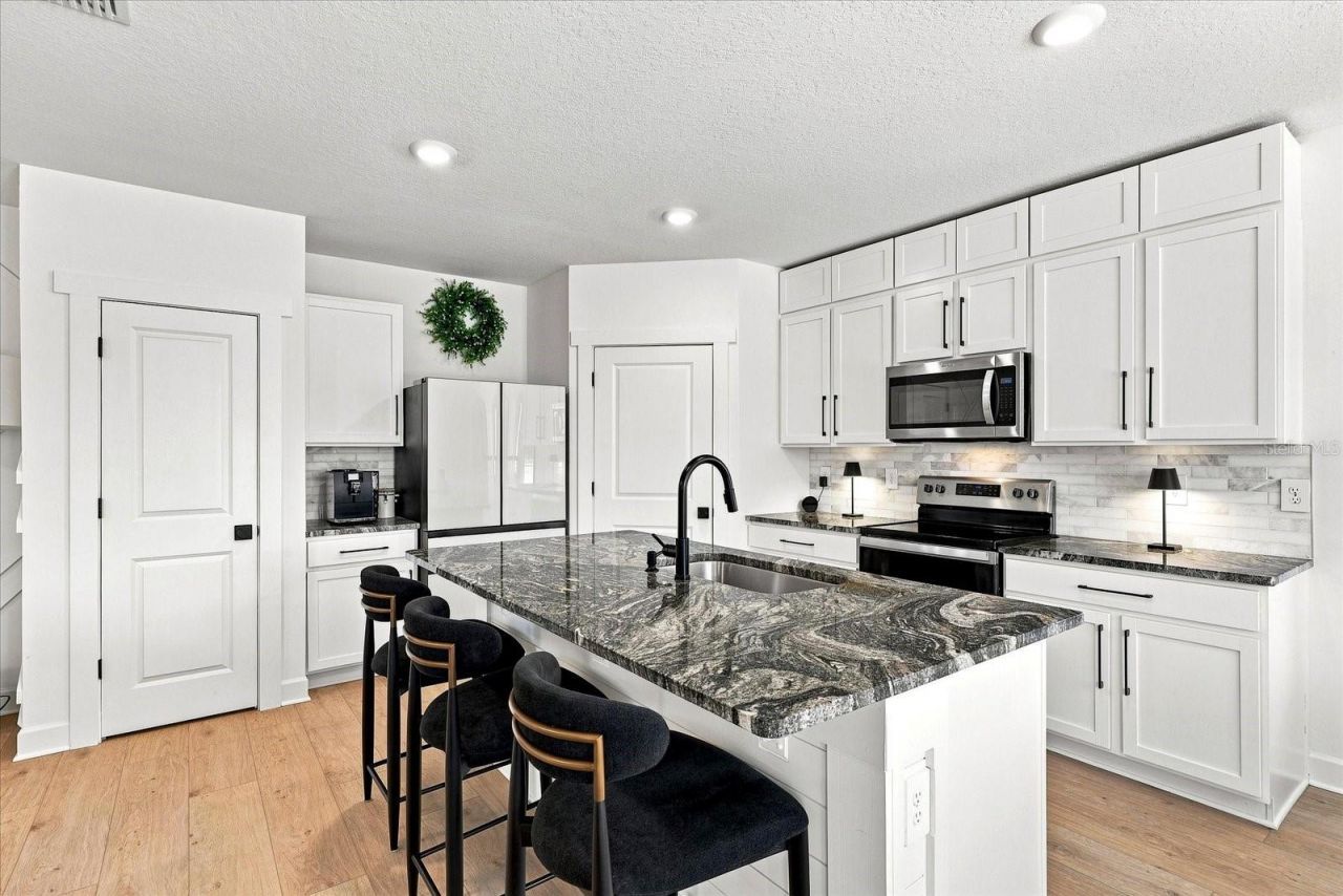 3283 Hilltop Circle , Lakewood Ranch, FL 34211 Photo