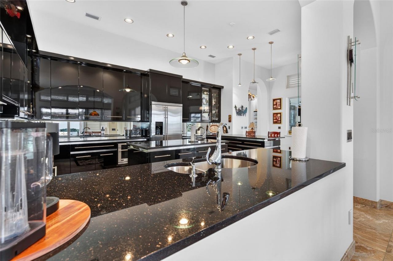3020 S Peninsula Drive, Daytona Beach Shores, FL 32118 Photo