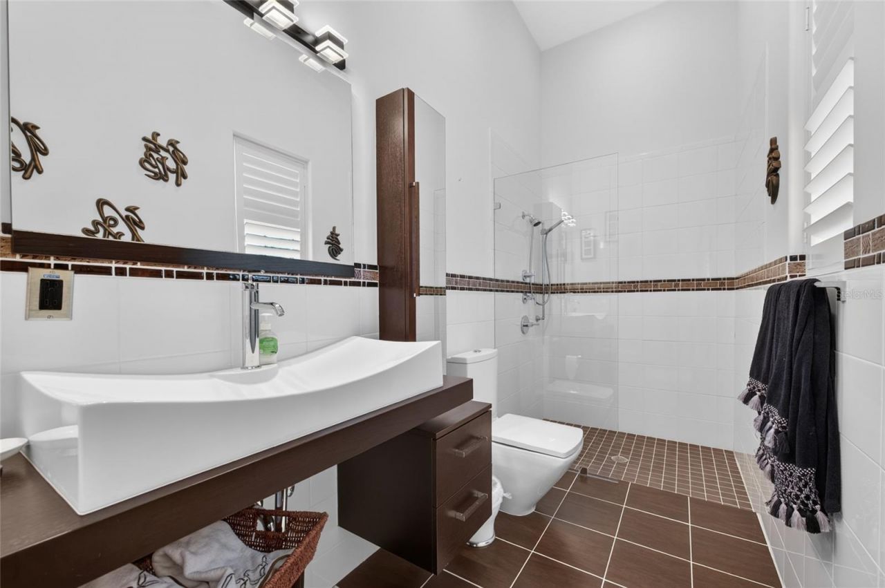 3020 S Peninsula Drive, Daytona Beach Shores, FL 32118 Photo