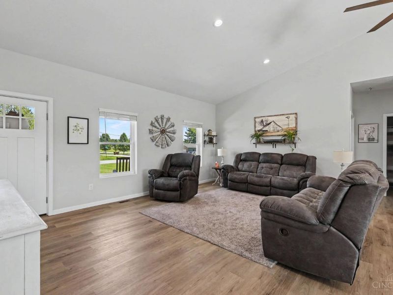 119 Hogan Drive, Sardinia, OH 45171 Photo 2