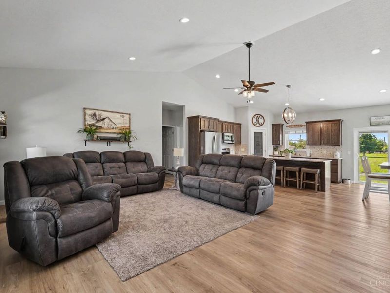 119 Hogan Drive, Sardinia, OH 45171 Photo 3
