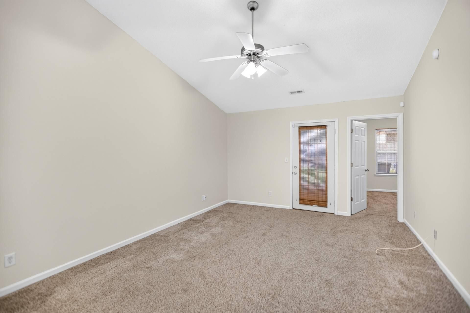 7939 Vermont Road Photo 13