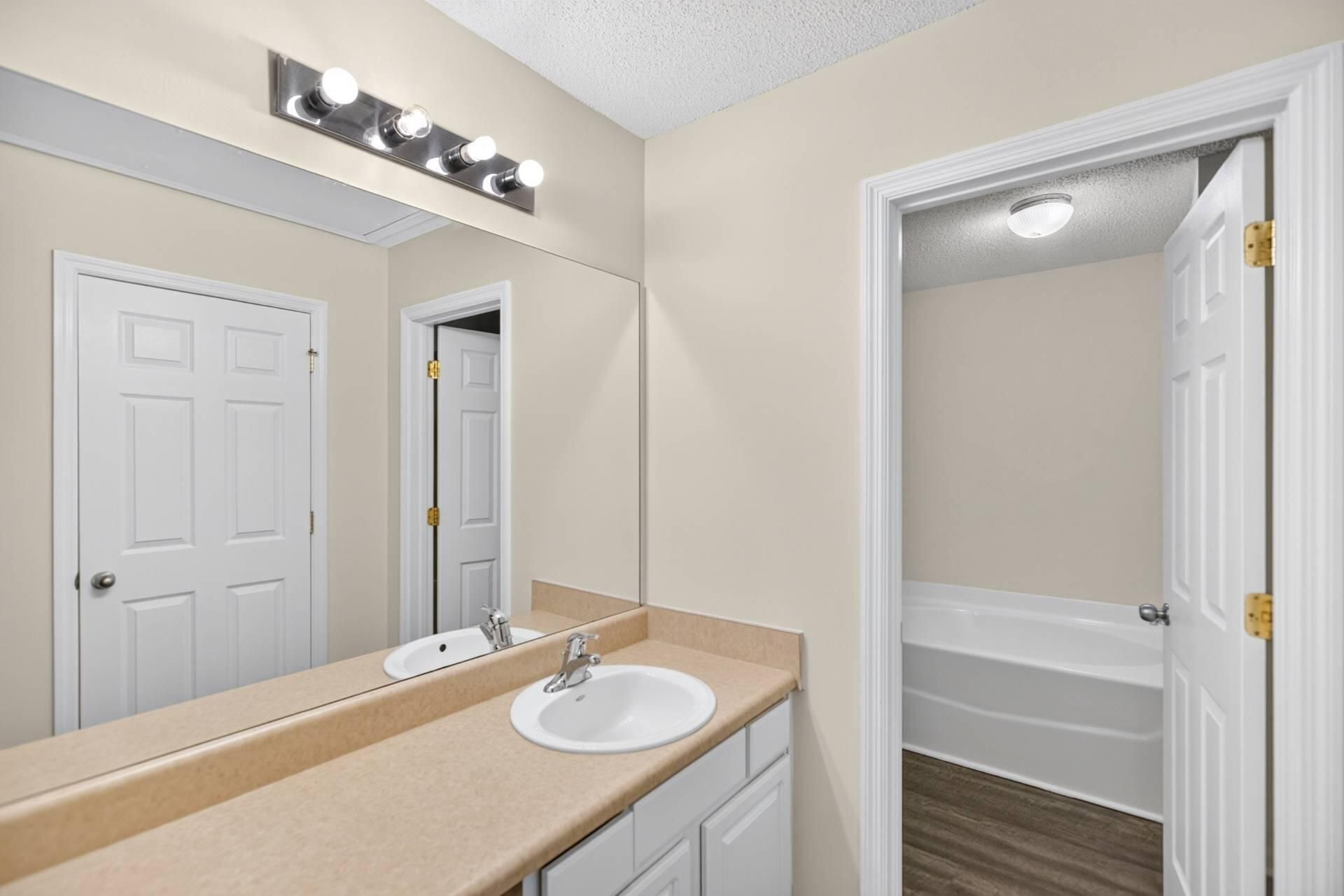 7939 Vermont Road Photo 17