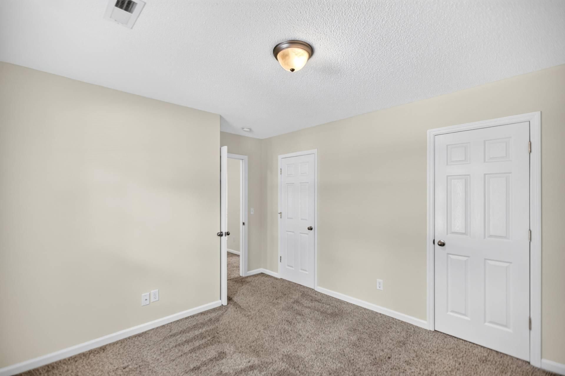 7939 Vermont Road Photo 28