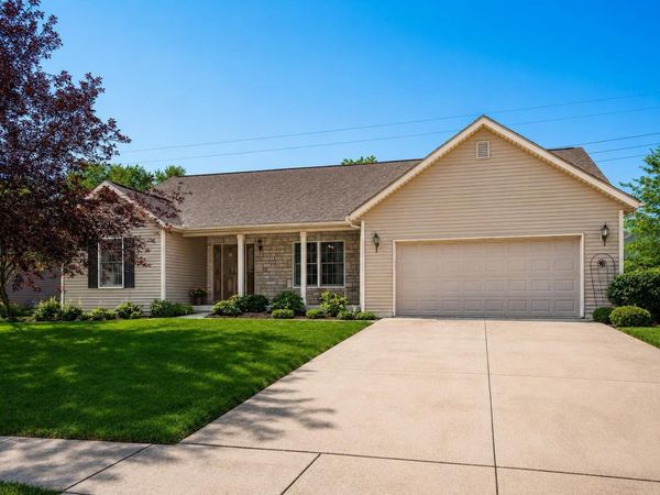 1453 Hickory Gate Drive , Marysville, OH 43040