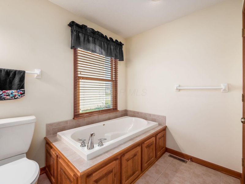1453 Hickory Gate Drive, Marysville, OH 43040 Photo 23
