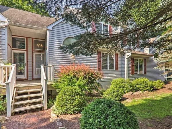 102 LAURELWOODS DRIVE , LAKE HARMONY, PA 18624