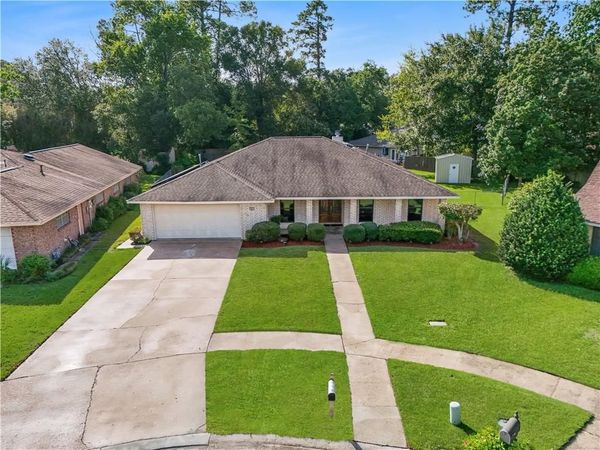 803 JEFFERSON Court, Slidell, LA 70458