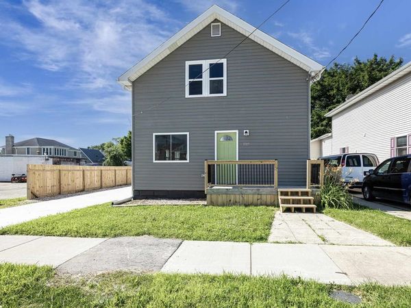 1315 W SUMMER STREET, Appleton, WI 54914