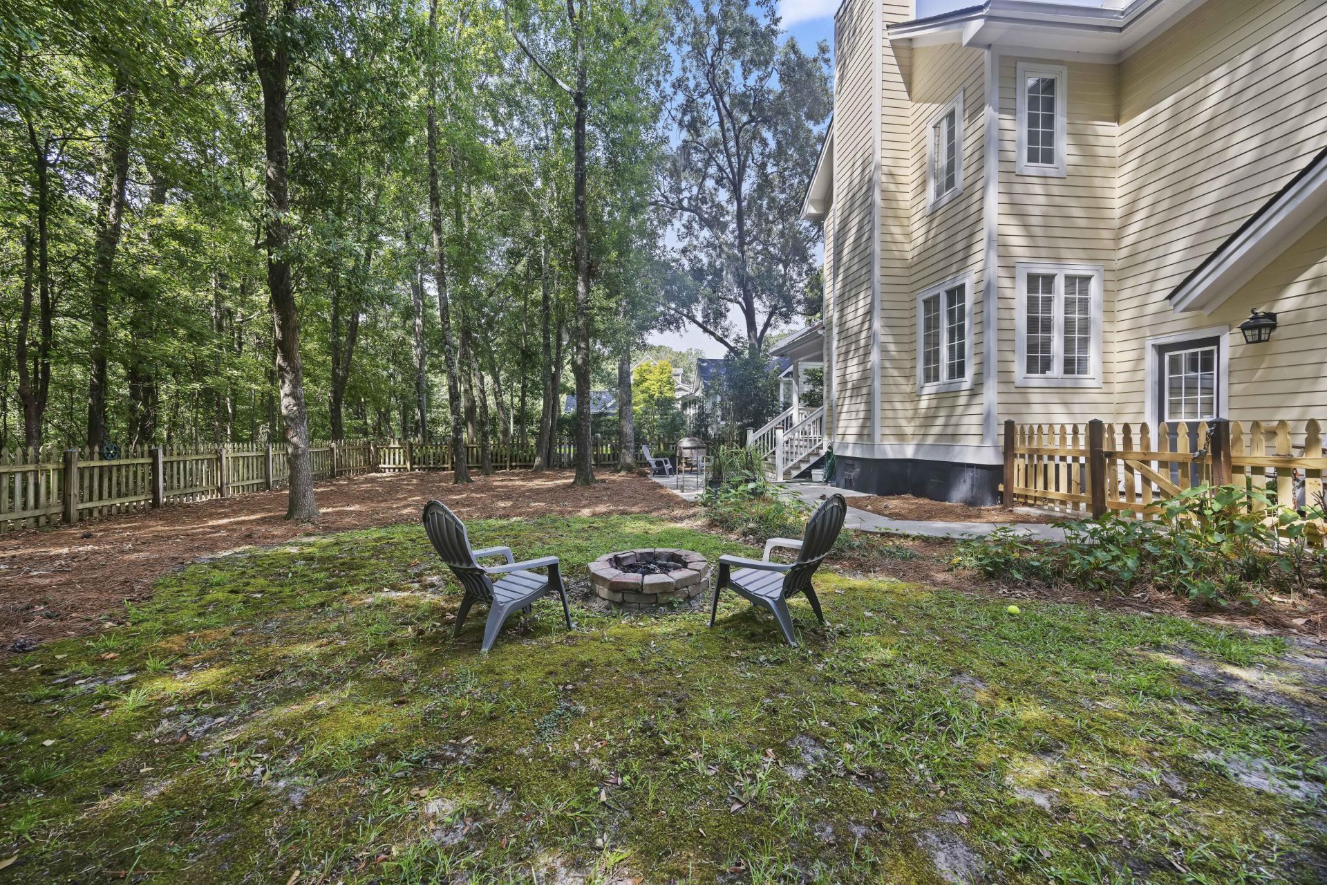 1005 Island Crossing Drive Photo 31