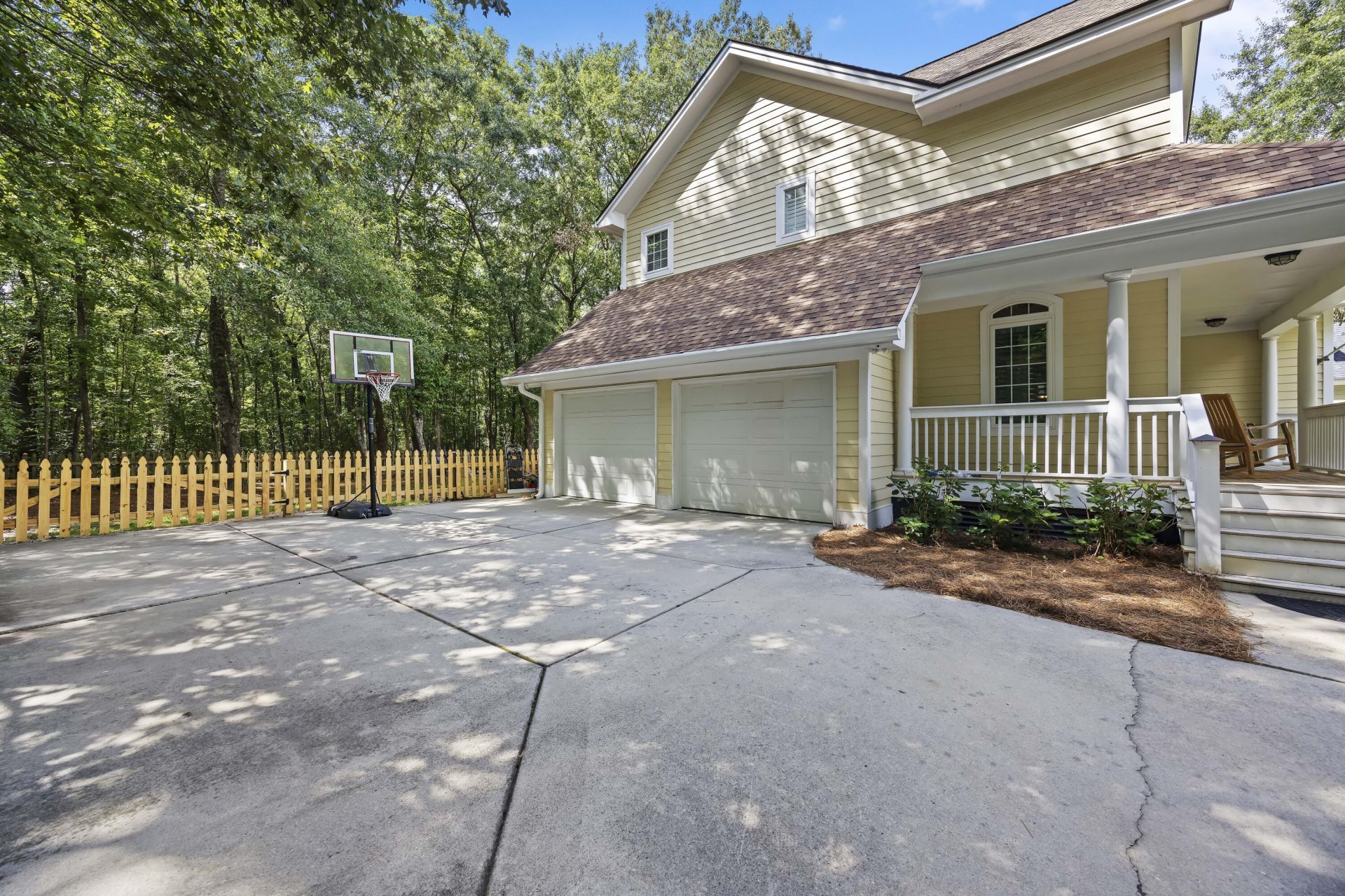 1005 Island Crossing Drive Photo 4