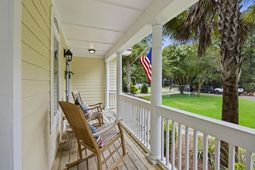1005 Island Crossing Drive photo 4