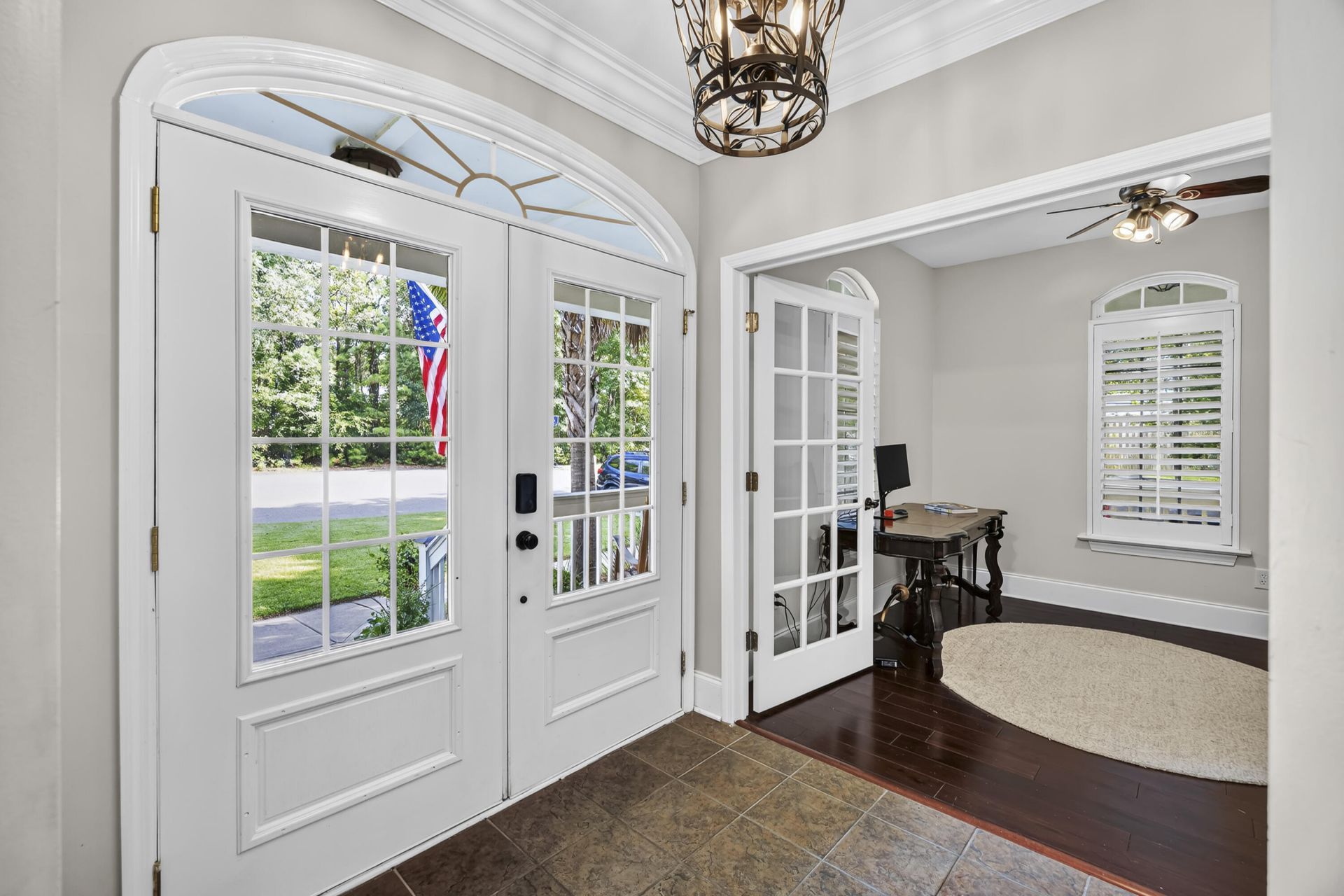 1005 Island Crossing Drive Photo 6
