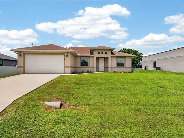 2714 NW 1st PL, CAPE CORAL, FL 33993