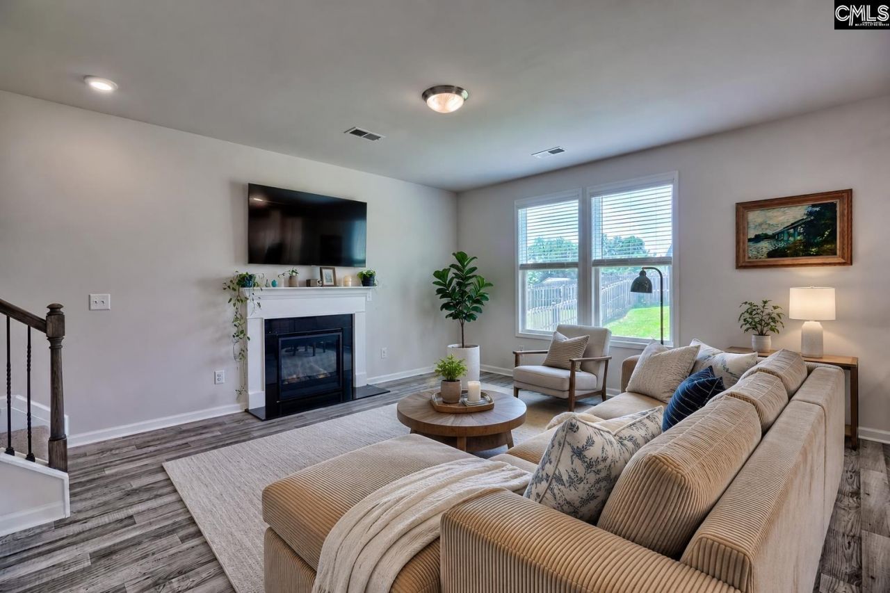 171 Summer Orchard Drive Photo 10