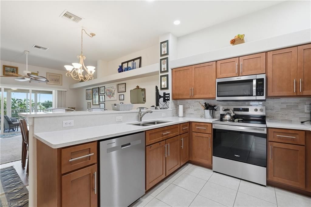 917 SW 47th Ter , Unit 201, Cape Coral, FL 33914 Photo