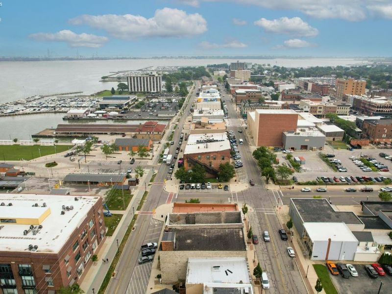 301 W Water Street, Sandusky, OH 44870 Photo 48