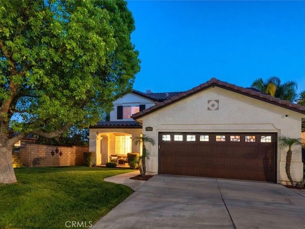 29053 Raintree, Saugus, CA 91390