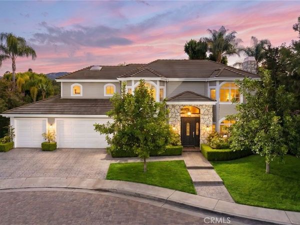 17650 Royce Drive W, Encino, CA 91316