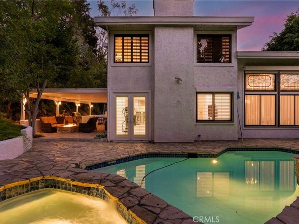 24523 Park Granada , Calabasas, CA 91302