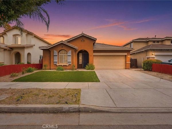 3042 W Delta, Visalia, CA 93291