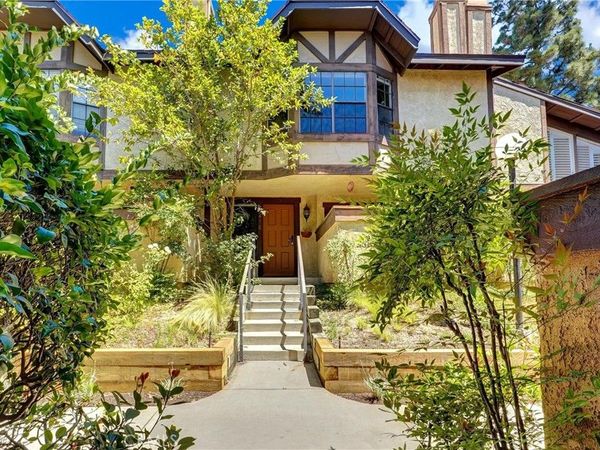8241 Mason Avenue, Unit C, Winnetka, CA 91306