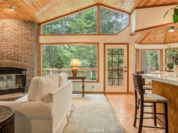 24376 Horst Drive, Crestline, CA 92325