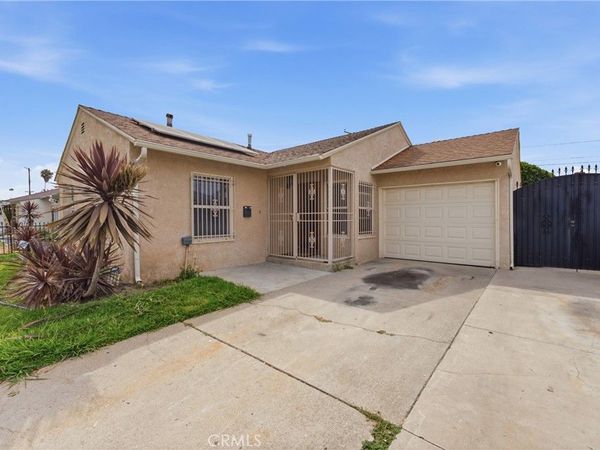 2412 W Tichenor Street , Compton, CA 90220