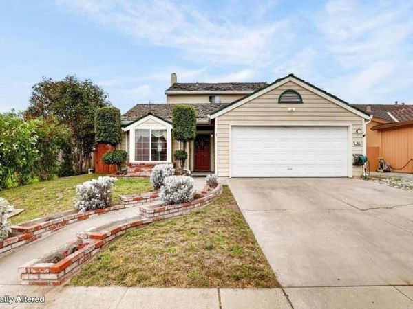 363 Greenwich Way , Salinas, CA 93907