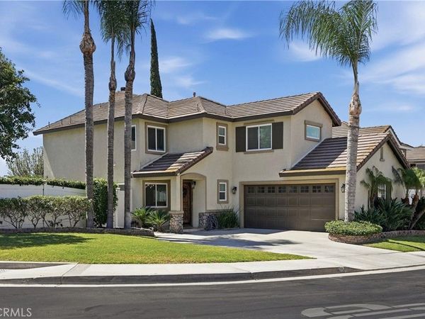 981 Acorn Lane , Corona, CA 92878