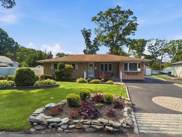 432 Wildwood Road , Ronkonkoma, NY 11779