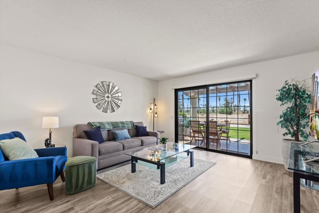 2700 E Mesquite Avenue, Unit D17, Palm Springs, CA 92264 Main Photo