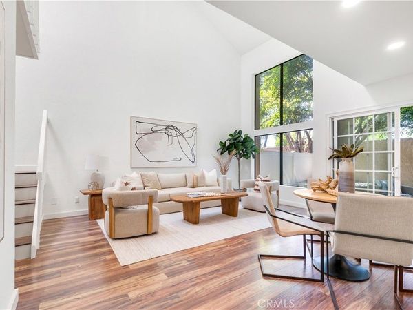 900 Hyde Court , Costa Mesa, CA 92626