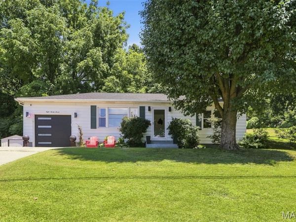 827 Bee Tree Lane , East Alton, IL 62024