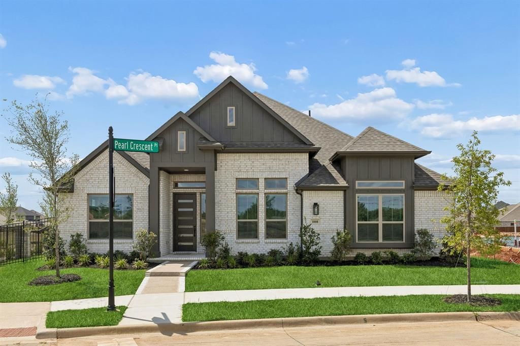 1104 Painted Lady Drive, Crowley, TX 76036 Main Photo