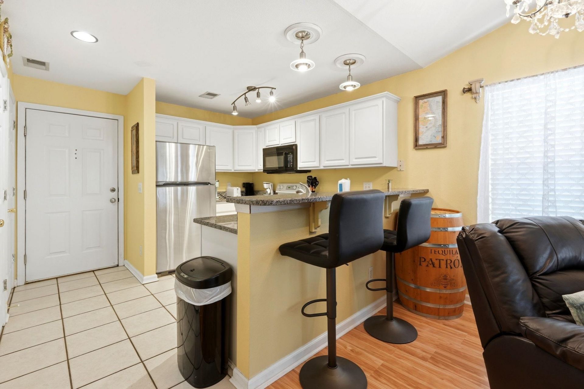 398 Blue Stem Dr. Photo 4