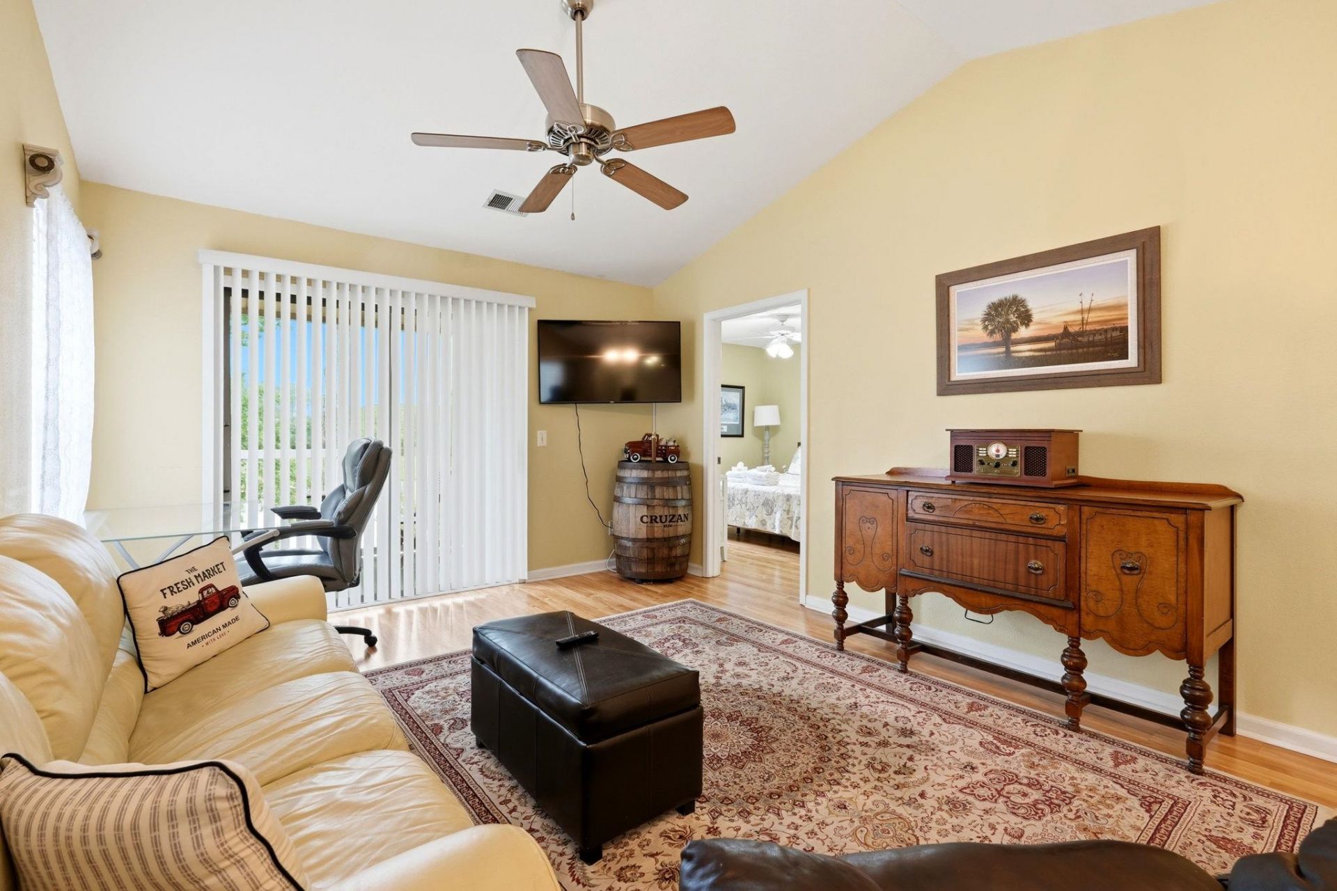 398 Blue Stem Dr. Photo 7