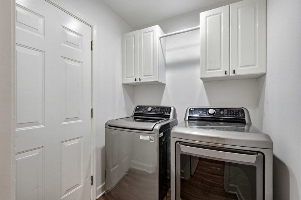 312 Ingonish Ct. Photo 10