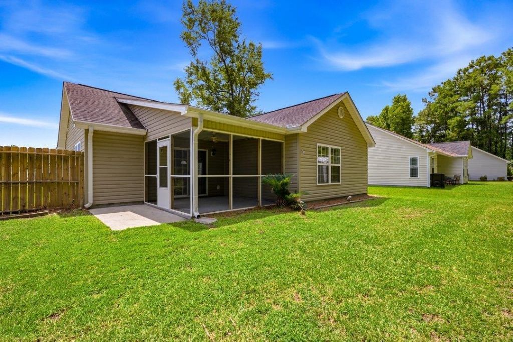312 Ingonish Ct. Photo 22