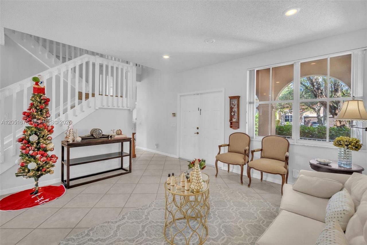 1058 Tupelo Way , Weston, FL 33327 Photo