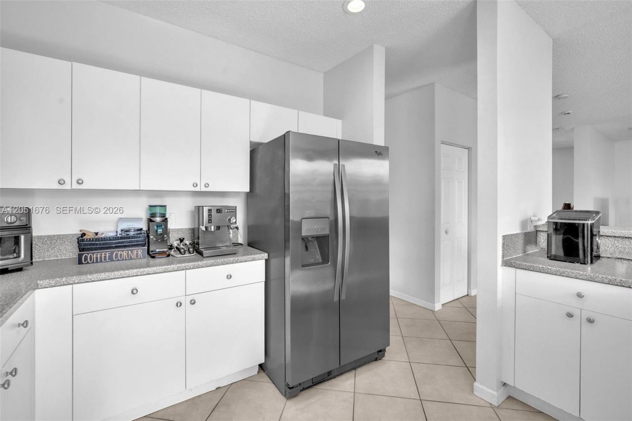 1058 Tupelo Way , Weston, FL 33327 Photo