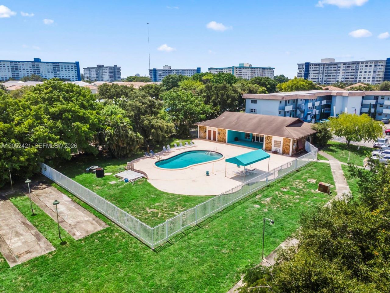 1400 Tallwood Ave , Unit 107, Hollywood, FL 33021 Photo
