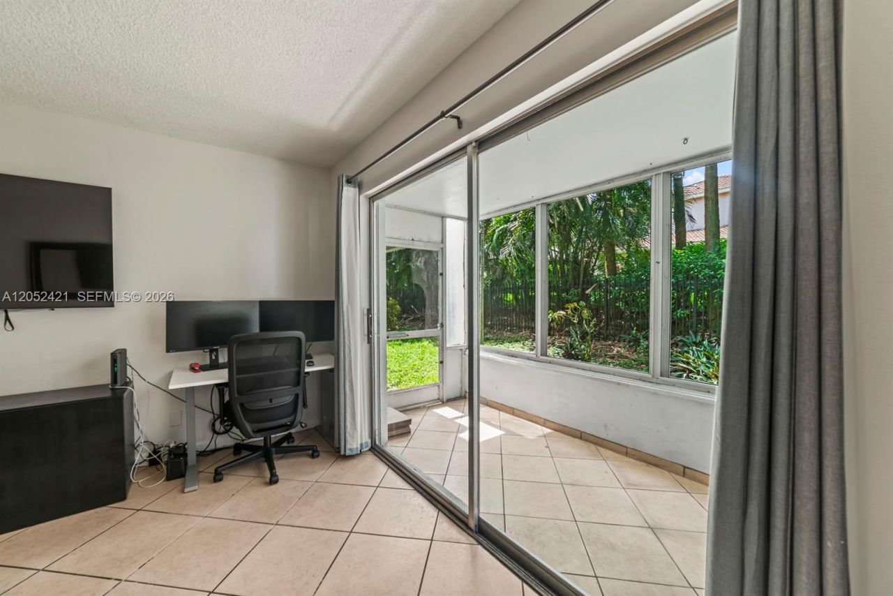 1400 Tallwood Ave , Unit 107, Hollywood, FL 33021 Photo