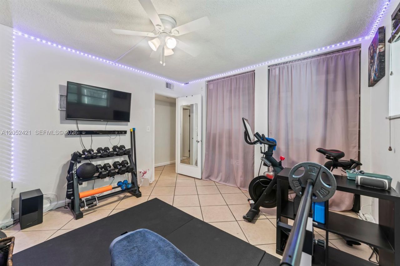 1400 Tallwood Ave , Unit 107, Hollywood, FL 33021 Photo